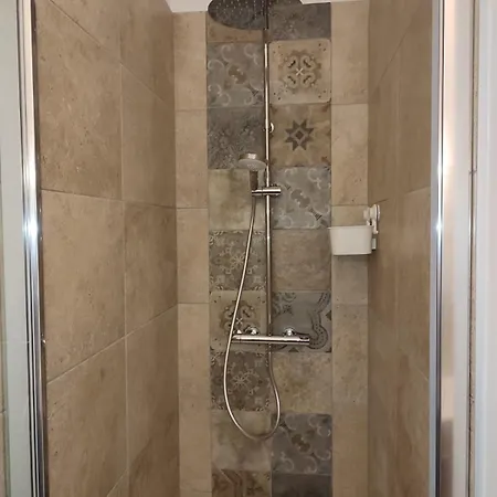 Appartement T4 Hausmanien Calme Jardin Alexandre Place De La Liberte *